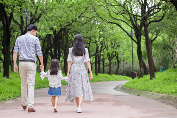 民政部：鼓勵(lì)將婚姻登記機(jī)關(guān)設(shè)在公園，目的是什么？