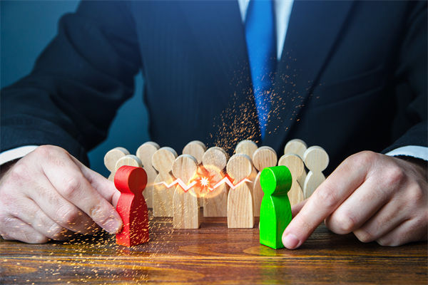 新老業(yè)務(wù)沖突不斷，企業(yè)戰(zhàn)略管理如何平衡布局？