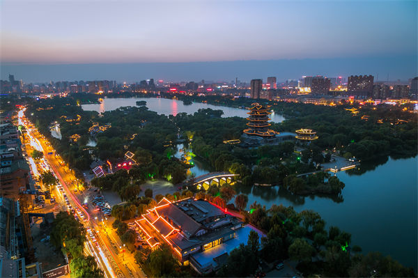 戰(zhàn)略規(guī)劃總落空？濟(jì)南戰(zhàn)略咨詢公司如何讓目標(biāo)落地有跡可循？