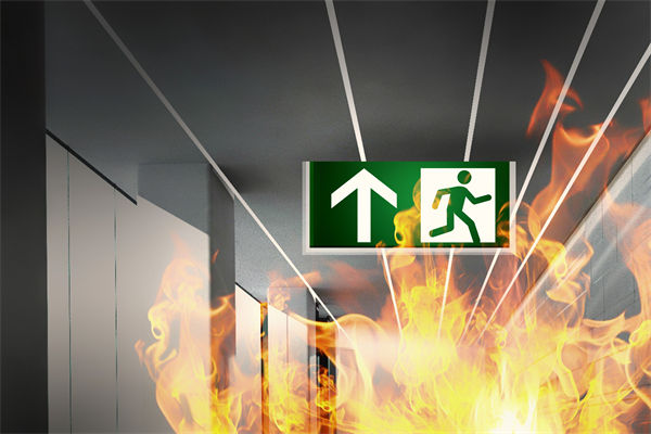 山東化工廠爆炸后樓房僅?？蚣?，對制造業(yè)有何啟示？