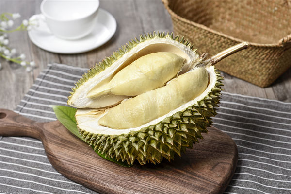榴蓮價(jià)格暴跌50%，有人買了50箱，預(yù)算管理怎么看？